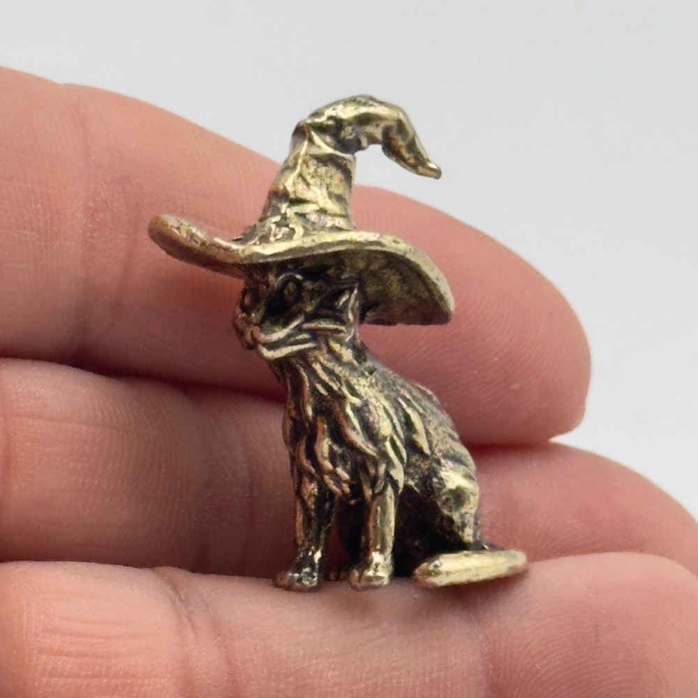 BG4-Miniature Cat kitten witch hat figurine Halloween holiday‎ feline animal